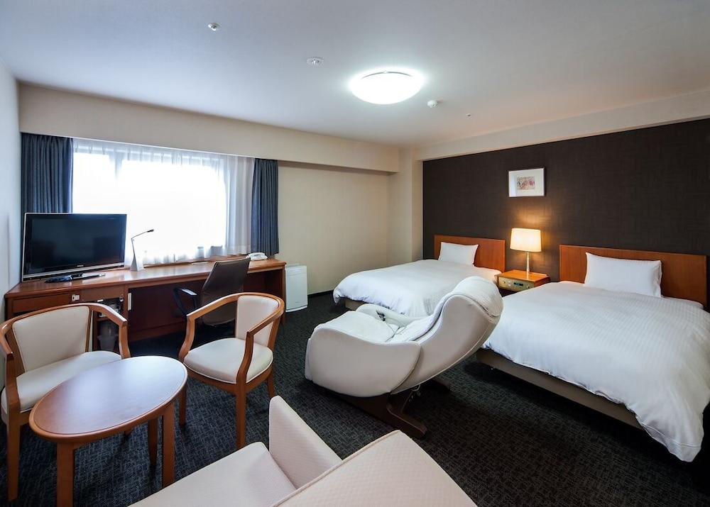 Daiwa Roynet Hotel Toyama Station Extérieur photo