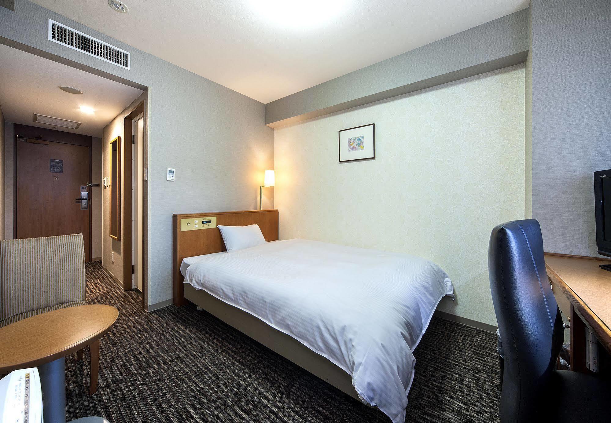 Daiwa Roynet Hotel Toyama Station Extérieur photo